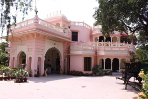  Savrupson Heritage Home  Джаландхар